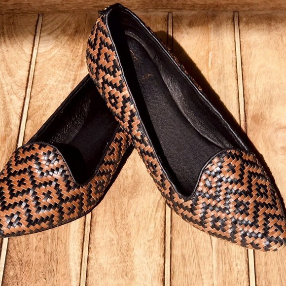 Elliott Lucca sz US 6 Leather Bonita Aztec Flats Black / Tan - Picture 4 of 9
